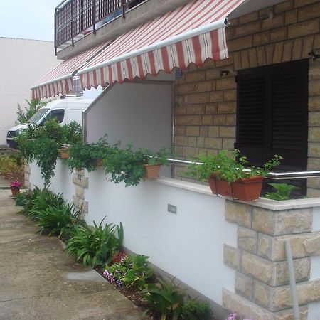 רוגוזניצה Apartments Dalmacija מראה חיצוני תמונה